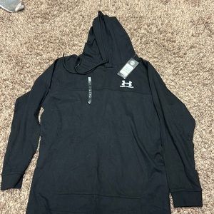 Mens light weight UA sweatshirt L